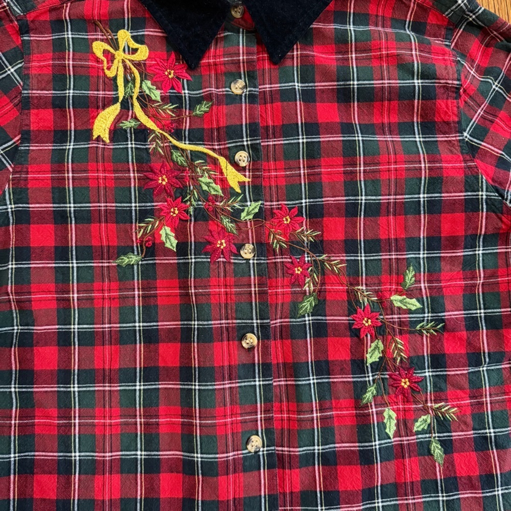 Casey & Max Vintage Holiday Christmas Red Plaid Button Down Poinsettia Medium - Picture 5 of 9